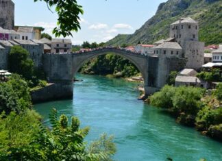 Communication Between Stories