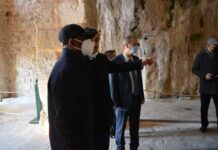 The Black Prince Hosts the French King